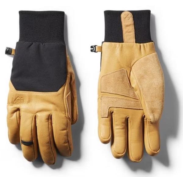 Best Winter Gloves for Extreme Cold